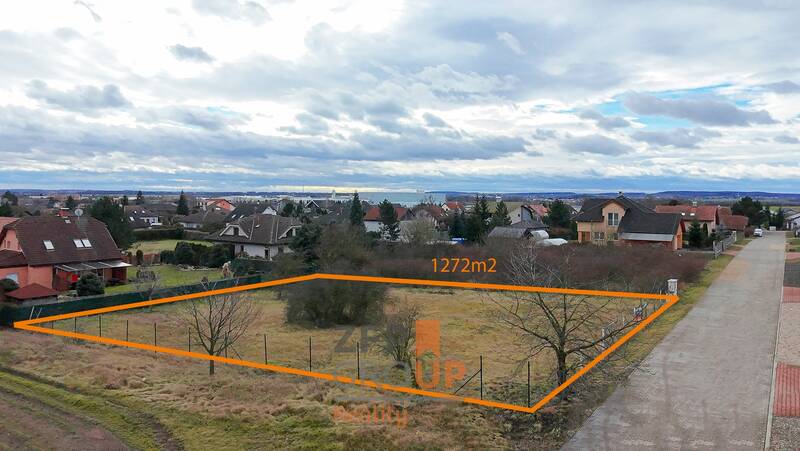 Prodej pozemku pro bydlení o rozloze 1 272 m2 - Čakovičky